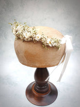 Load image into Gallery viewer, White dried flower crown
