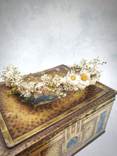 Load image into Gallery viewer, White dried flower crown
