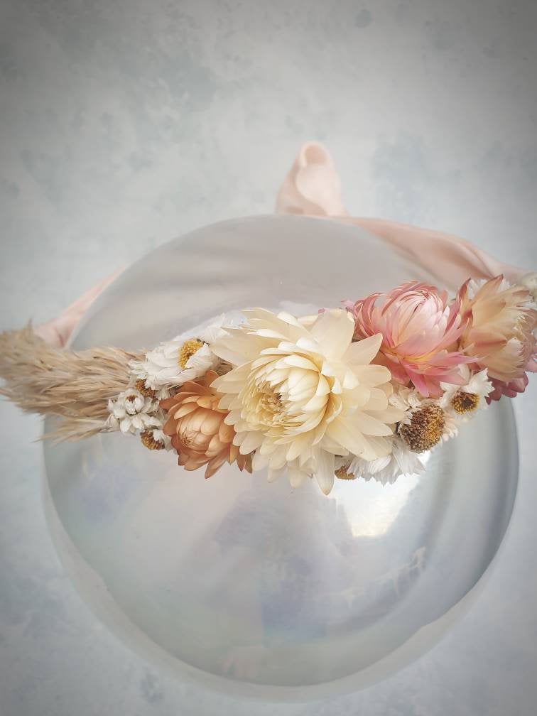 Rustic pampas grass crown